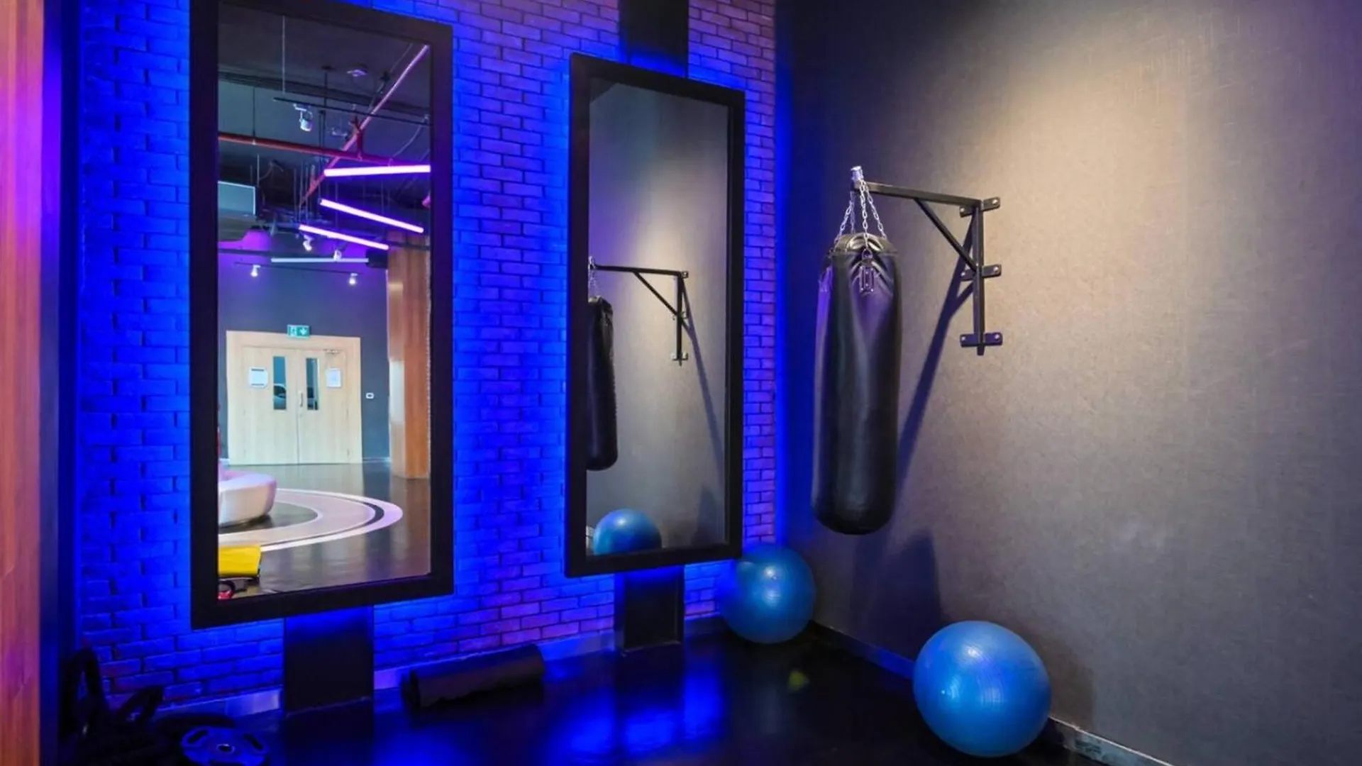 Holiday Boulevard - Modern Studio In Jvt W High-End Gym & Pool Dubái