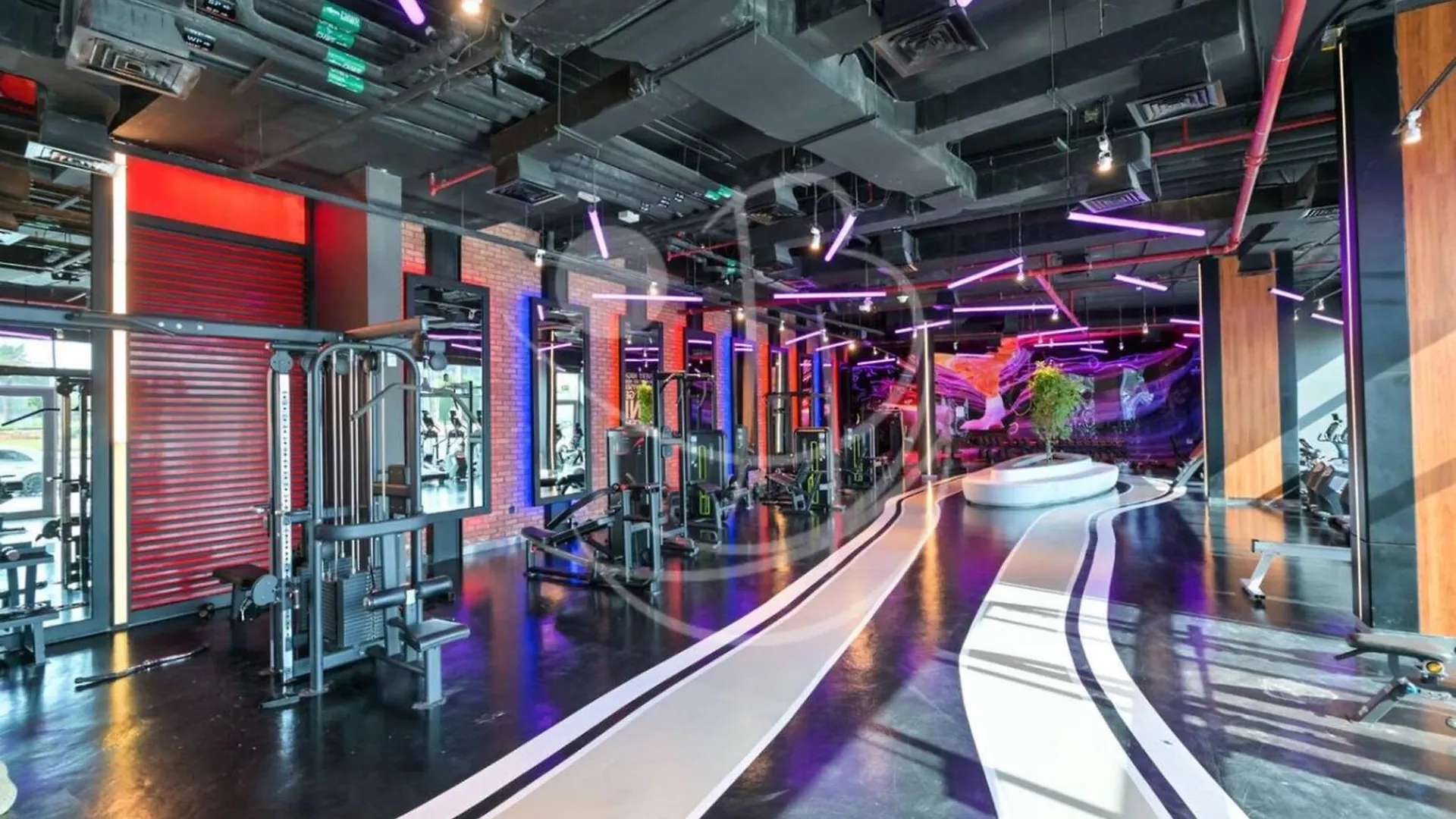 Apartamento Holiday Boulevard - Modern Studio In Jvt W High-End Gym & Pool Dubái Emiratos Árabes Unidos