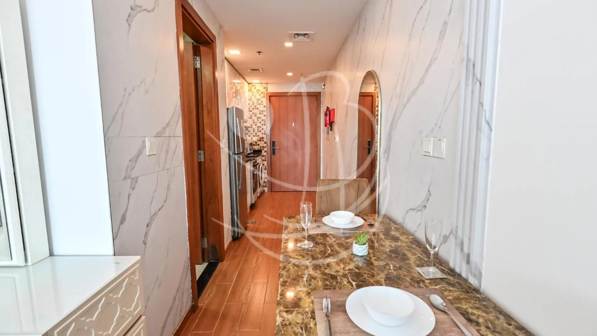 Apartamento Holiday Boulevard - Modern Studio In Jvt W High-End Gym & Pool Dubái Emiratos Árabes Unidos